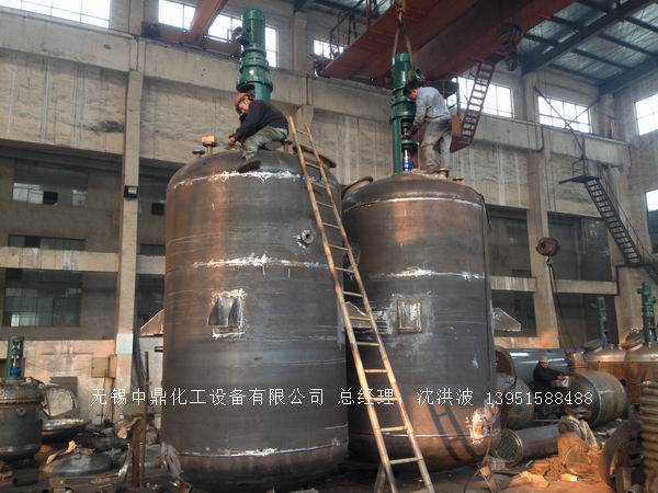 蒸汽加熱反應(yīng)釜、導(dǎo)熱油循環(huán)加熱反應(yīng)釜 