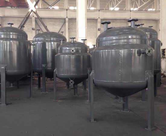 夾套保溫儲(chǔ)罐（立式儲(chǔ)罐、臥式儲(chǔ)罐）